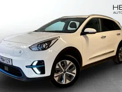 Vit (white) Begagnad 2022 Kia e-Niro 2 SUV | 279 900 kr (Marknadspris)