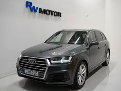 Grå Begagnad 2015 Audi Q7 S-Line SUV | 384 900 kr (Lite dyr)