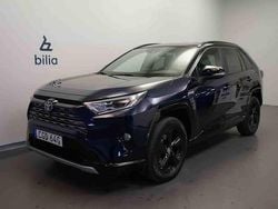 Blå Begagnad 2020 Toyota RAV4 Hybrid SUV | 349 500 kr (Marknadspris)