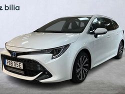 Vit Begagnad 2022 Toyota Corolla Style Kombi | 259 900 kr (Marknadspris)