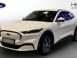 Vit Begagnad 2022 Ford Mustang Mach-E Standard Range SUV | 364 900 kr (Marknadspris)