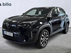 Svart Begagnad 2021 Toyota Yaris Cross Active SUV | 269 900 kr (Marknadspris)