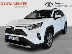 Vit Begagnad 2019 Toyota RAV4 Hybrid Executive SUV | 339 500 kr (Lite dyr)