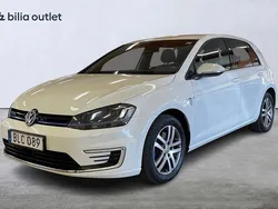 Vit Begagnad 2015 VW Golf VII GTE Halvkombi | 129 800 kr (Marknadspris)