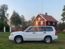 Vit Begagnad 2005 Subaru Forester SUV | 26 000 kr (Lite dyr)