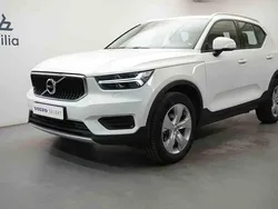 Vit Begagnad 2022 Volvo XC40 SUV | 309 900 kr