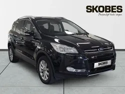 Svart Begagnad 2015 Ford Kuga Titanium SUV | 119 400 kr (Marknadspris)