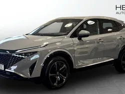 Ljusgrå (grey) Begagnad 2025 Nissan Qashqai Tekna SUV | 389 900 kr (Marknadspris)