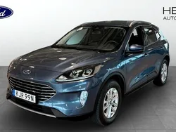 Blå (blue) Begagnad 2022 Ford Kuga Titanium SUV | 269 900 kr (Marknadspris)