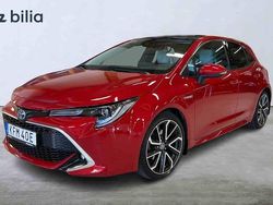 Röd Begagnad 2019 Toyota Corolla Hybrid Halvkombi | 239 900 kr