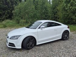 Vit Begagnad 2011 Audi TTS Sportkupé | 160 000 kr