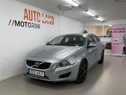 Silver Begagnad 2013 Volvo V60 Summum Kombi | 129 900 kr (Marknadspris)