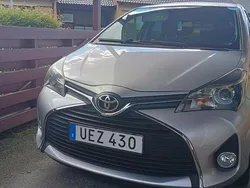 Silver Begagnad 2016 Toyota Yaris Edition Halvkombi | 123 000 kr (Marknadspris)