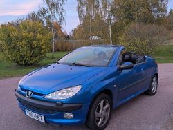 Blå Begagnad 2002 Peugeot 206 Cab | 22 000 kr