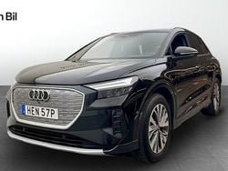 Svart Begagnad 2023 Audi Q4 e-tron Advanced Plus SUV | 449 000 kr (Marknadspris)