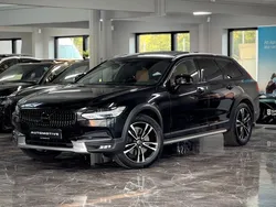 Svart Begagnad 2018 Volvo V90 CC Inscription Kombi | 259 900 kr (Lite dyr)