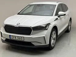Vit Begagnad 2022 Skoda Enyaq iV SUV | 299 000 kr (Bra pris)