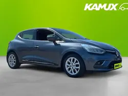 Silver/grå Begagnad 2017 Renault Clio IV Intens Halvkombi | 99 800 kr (Marknadspris)