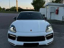 Begagnad 2020 Porsche Cayenne Sport SUV | 670 000 kr