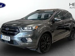 Grå (grey) Begagnad 2017 Ford Kuga ST-Line SUV | 159 900 kr (Marknadspris)
