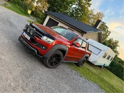 Röd Begagnad 2015 VW Amarok Canyon Pickup | 239 000 kr (Lite dyr)