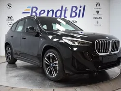 Black sapphire metallic Ny 2024 BMW X1 Efficient Dynamics SUV | 624 493 kr