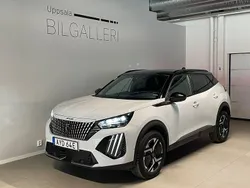 Vit Begagnad 2024 Peugeot 2008 GTi SUV | 264 900 kr (Marknadspris)