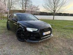 Svart Begagnad 2017 Audi A3 Sportback Design Halvkombi | 229 000 kr (Lite dyr)