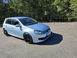 Blå Begagnad 2010 VW Golf VI Halvkombi | 44 000 kr (Marknadspris)