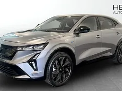 Grå (grey) Ny 2025 Renault Rafale Esprit Alpine SUV | 584 800 kr (Marknadspris)