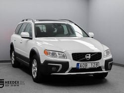 Vit (white solid ice white) Begagnad 2013 Volvo XC70 Momentum Kombi | 124 800 kr (Marknadspris)