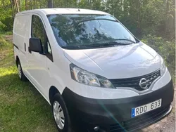 Vit Begagnad 2012 Nissan NV200 Van | 57 000 kr (Lite dyr)