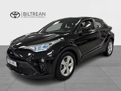 Svart Begagnad 2022 Toyota C-HR Active SUV | 259 000 kr (Lite dyr)