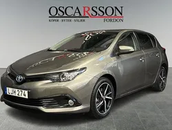 Mörkgrå (grå) Begagnad 2018 Toyota Auris Hybrid Halvkombi | 174 900 kr