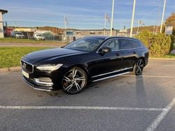 Svart Begagnad 2017 Volvo V90 Momentum Kombi | 210 000 kr (Marknadspris)