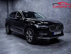 Svart Begagnad 2022 Volvo XC60 Core SUV | 378 800 kr (Bra pris)