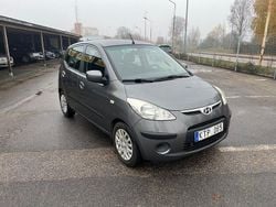 Grå Begagnad 2010 Hyundai i10 Halvkombi | 19 900 kr (Bra pris)