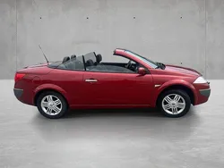 Röd Begagnad 2006 Renault Mégane Cabriolet Cab | 24 900 kr (Superpris)