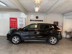 Svart Begagnad 2014 Nissan Qashqai SUV | 119 900 kr (Marknadspris)