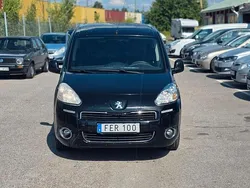 Svart Begagnad 2014 Peugeot Partner Minibuss | 37 900 kr (Bra pris)