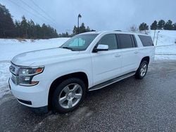 Vit Begagnad 2014 Chevrolet Suburban LTZ SUV | 399 000 kr