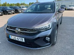 Smoke grey metallic Begagnad 2024 VW Taigo R-line SUV | 269 000 kr (Marknadspris)