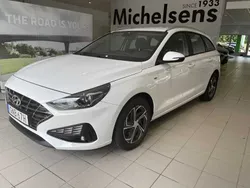 Vit Begagnad 2023 Hyundai i30 Kombi | 219 000 kr (Marknadspris)