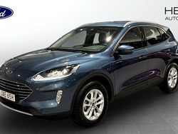 Blå (blue) Begagnad 2023 Ford Kuga Titanium SUV | 254 900 kr (Marknadspris)