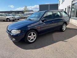 Mörkblå (blå) Begagnad 2000 Ford Escort Kombi | 16 000 kr