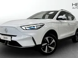 Vit (white) Begagnad 2022 MG ZS Luxury Sedan | 249 900 kr (Bra pris)