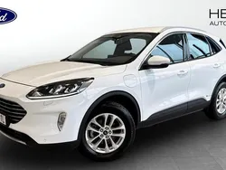 Vit (black) Begagnad 2022 Ford Kuga Titanium SUV | 259 900 kr (Marknadspris)