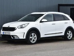 Vit Begagnad 2018 Kia Niro Advance SUV | 169 900 kr (Marknadspris)