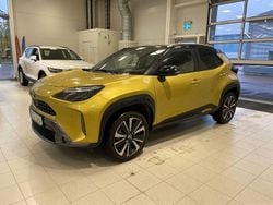 Gul Begagnad 2022 Toyota Yaris Cross Edition SUV | 309 900 kr (Marknadspris)