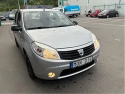 Silver Begagnad 2010 Dacia Sandero Halvkombi | 20 900 kr
